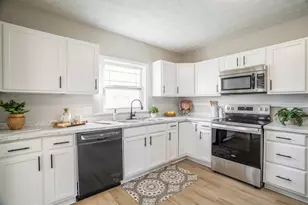 115 Vine St, Ludlow Falls, OH 45339 - Photo 8