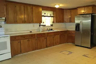 427 Wall St, Port Jefferson, OH 45360 - Photo 6