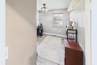 5826 Cedarwood Drive, Lewisburg, OH 45338 - Photo 10