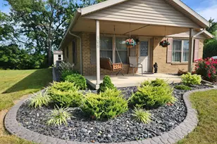 106 W Spring St, New Knoxville, OH 45871 - Photo 2