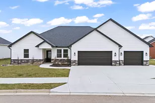 940 Rosenthal Dr, Troy, OH 45373 - Photo 2