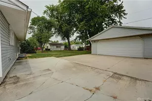 257 Victoria Dr, Greenville, OH 45331 - Photo 32