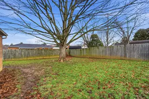 1910 Delmar Dr, Springfield, OH 45503 - Photo 38