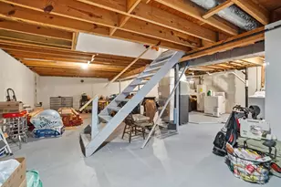 1910 Delmar Dr, Springfield, OH 45503 - Photo 32