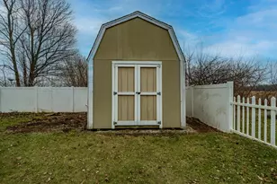 401 Kings Chapel Dr, Troy, OH 45373 - Photo 30