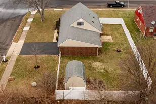 401 Kings Chapel Dr, Troy, OH 45373 - Photo 40