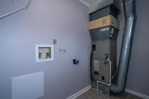 401 Kings Chapel Dr, Troy, OH 45373 - Photo 24