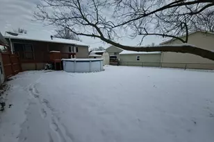 1729 Hocker Ave, New Carlisle, OH 45344 - Photo 10