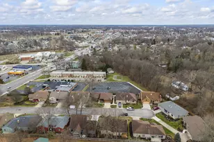 45 Colony Park Dr, Troy, OH 45373 - Photo 6