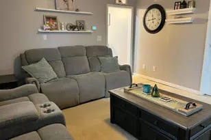 306 W Plum St, Wapakoneta, OH 45895 - Photo 8