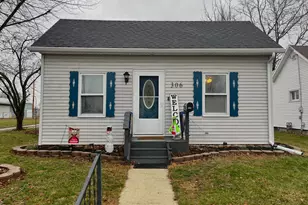 306 W Plum St, Wapakoneta, OH 45895 - Photo 2