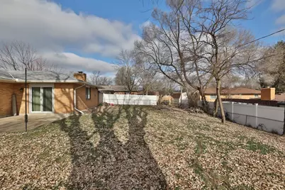 6412 Rosecrest Drive, Dayton, OH 45414 - Photo 32