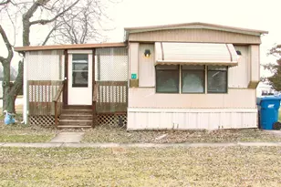 2805 Wapakoneta Ave, Sidney, OH 45365 - Photo 2