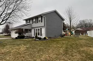 1819 Cheshire Dr, Saint Marys, OH 45885 - Photo 2