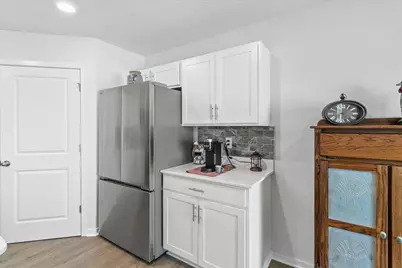 1017 Sherwood, Bellefontaine, OH 43311 - Photo 16