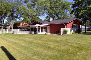 426 Magnolia St, Celina, OH 45822 - Photo 2