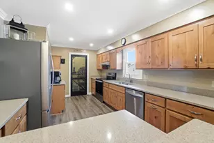 1108 Middle St, Wapakoneta, OH 45895 - Photo 12