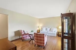 2951 Archer Ln, Springfield, OH 45503 - Photo 6