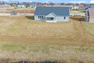 2650 Pleasant View Dr, Troy, OH 45373 - Photo 6