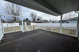 545 W Wayne St, Celina, OH 45822 - Photo 6