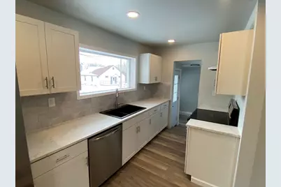 504 E Chillicothe Avenue, Bellefontaine, OH 43311 - Photo 4