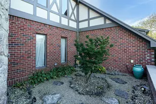 1300 E Ginghamsburg Rd, Tipp City, OH 45371 - Photo 10