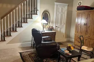 506 W Pearl St, Wapakoneta, OH 45895 - Photo 8