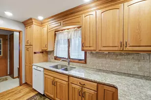 918 Carnation Dr, Wapakoneta, OH 45895 - Photo 46