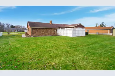 918 Carnation Drive, Wapakoneta, OH 45895 - Photo 6