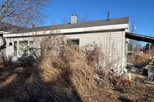 372 Ridge Rd, Springfield, OH 45503 - Photo 2