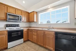 1711 Pinehurst Dr, Springfield, OH 45502 - Photo 10