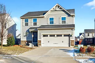 63 Waterford Blvd, Fairborn, OH 45324 - Photo 2