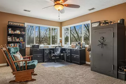 3183 Lower Valley Pike, Springfield, OH 45506 - Photo 38