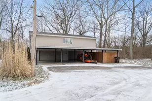 3183 Lower Valley Pike, Springfield, OH 45506 - Photo 6