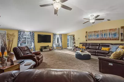 3183 Lower Valley Pike, Springfield, OH 45506 - Photo 18