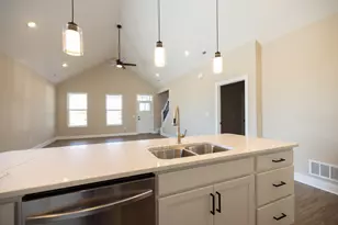 1505 Kingsgate Rd, Springfield, OH 45502 - Photo 14