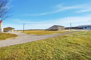 20228 Fairmount Rd, Wapakoneta, OH 45895 - Photo 26