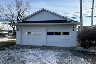 205 E College St, Jackson Center, OH 45334 - Photo 12