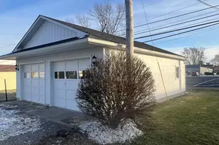 205 E College St, Jackson Center, OH 45334 - Photo 14