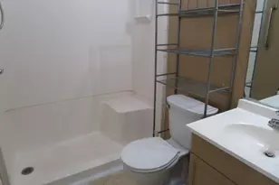 524 N Oakland St, Urbana, OH 43078 - Photo 8