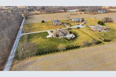 9030 Getter Lane, Brookville, OH 45309 - Photo 4