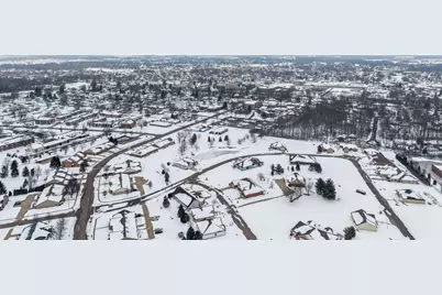 1426 Paul Revere Way #B, Troy, OH 45373 - Photo 4