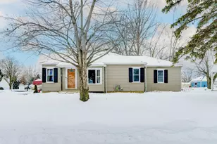 601 N Augustus St, Saint Marys, OH 45885 - Photo 2
