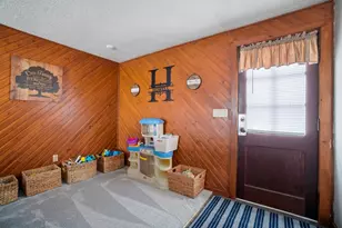 720 W Harding Rd, Springfield, OH 45504 - Photo 16