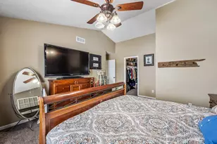 161 Chestnut Estates Dr, Commercial Point, OH 43116 - Photo 28