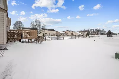 161 Chestnut Estates Drive, Commercial Point, OH 43116 - Photo 4