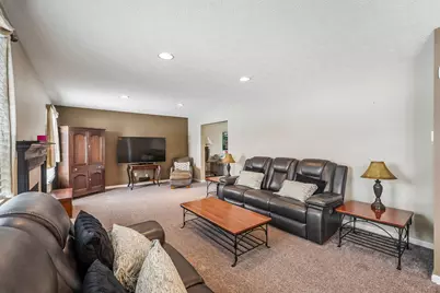 161 Chestnut Estates Drive, Commercial Point, OH 43116 - Photo 16