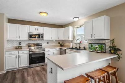 161 Chestnut Estates Drive, Commercial Point, OH 43116 - Photo 18