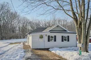 1705 Magnolia Blvd, Springfield, OH 45503 - Photo 1