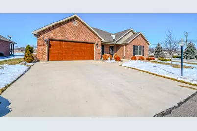 607 W Bentley Circle, Troy, OH 45373 - Photo 2